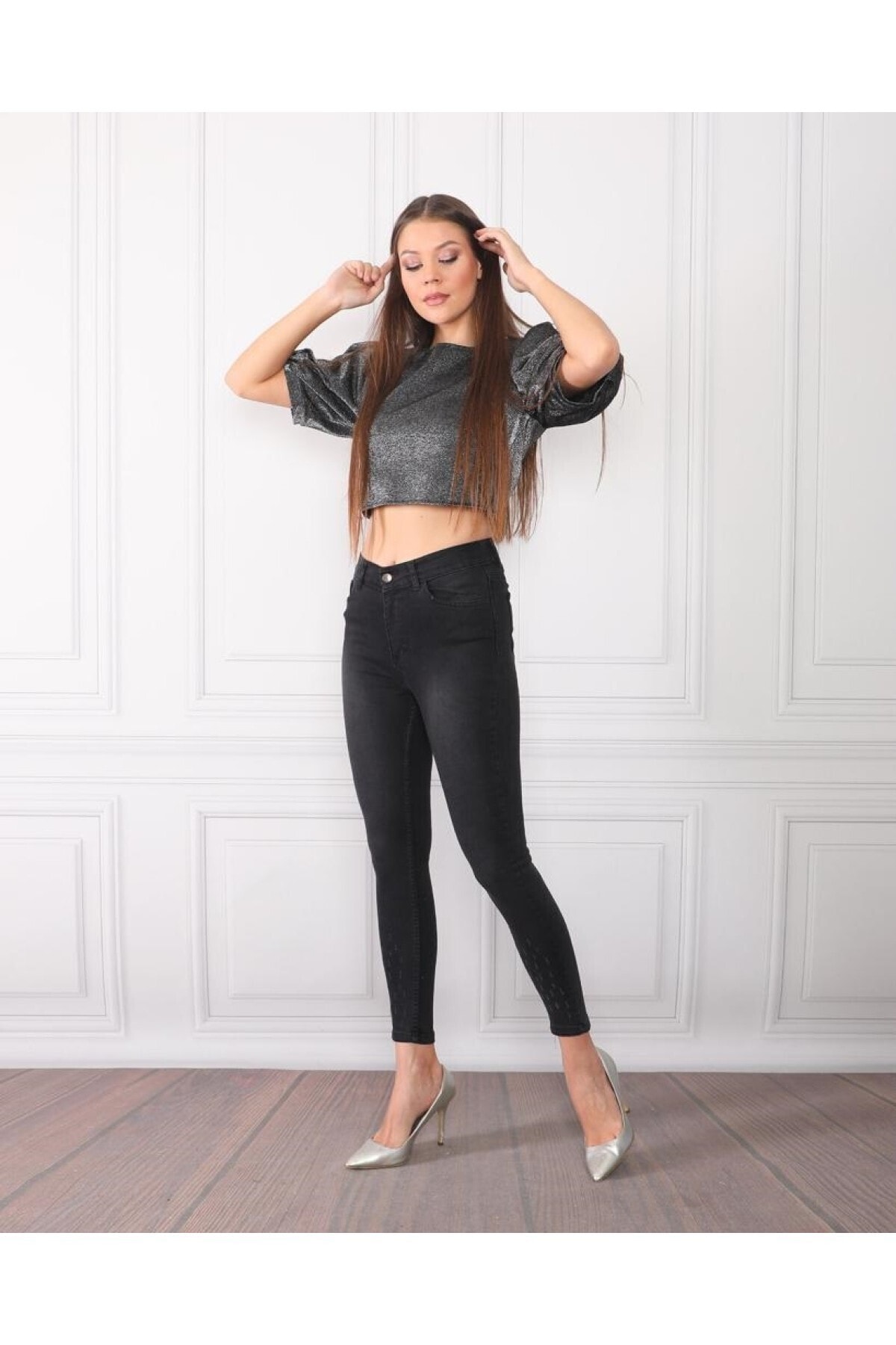 Kadın Siyah Dar Paça Jeans