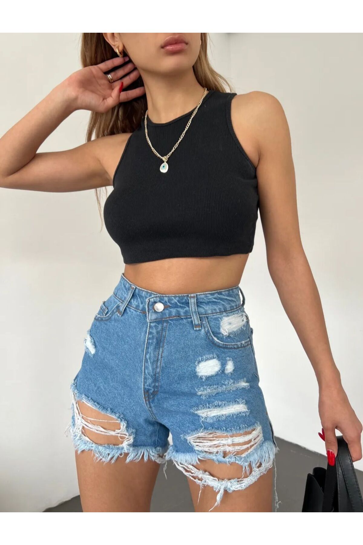 AçıkMavi-Yırtık Denim Şort Gündüz ve Gece Stil