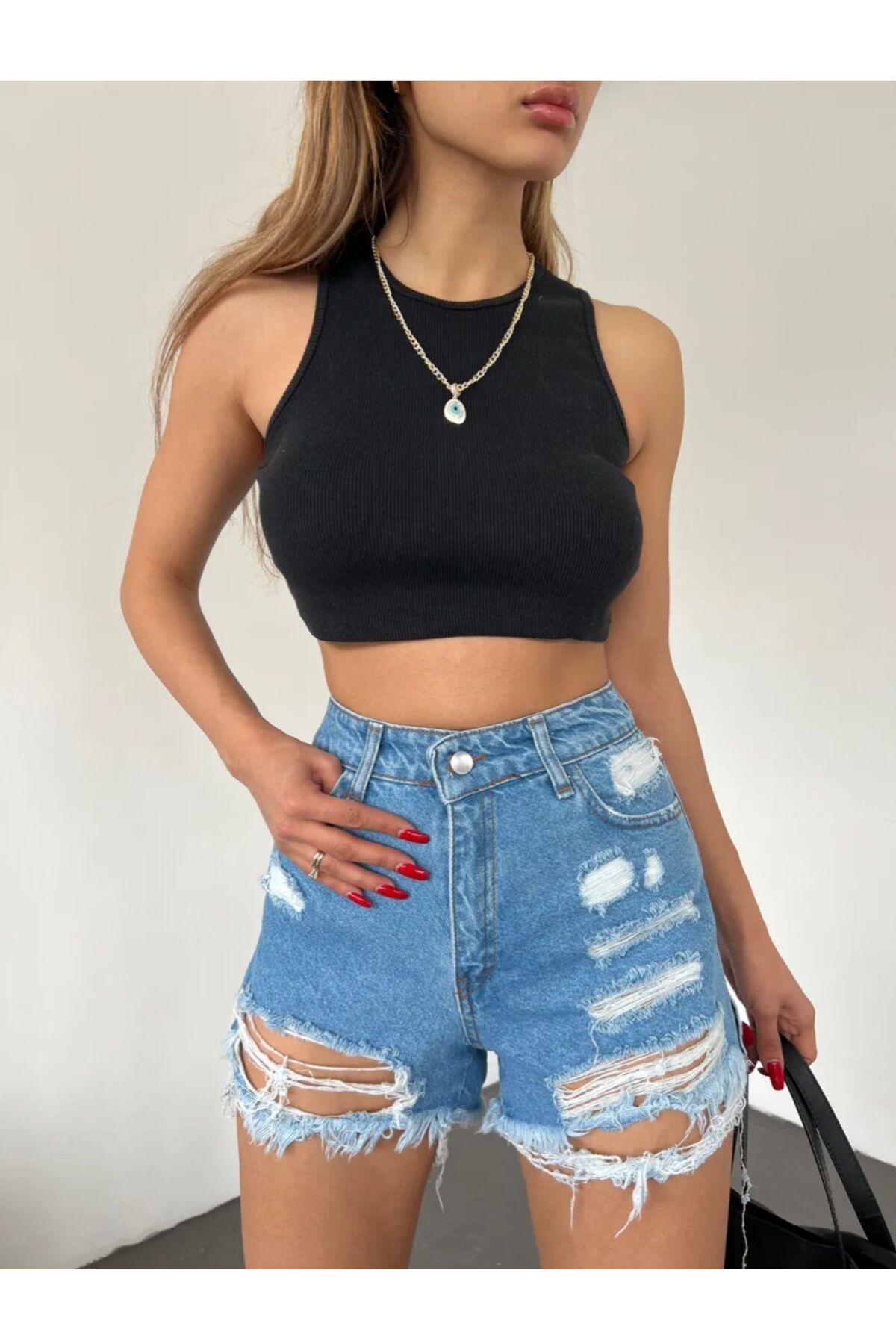 AçıkMavi-Yırtık Denim Şort Gündüz ve Gece Stil