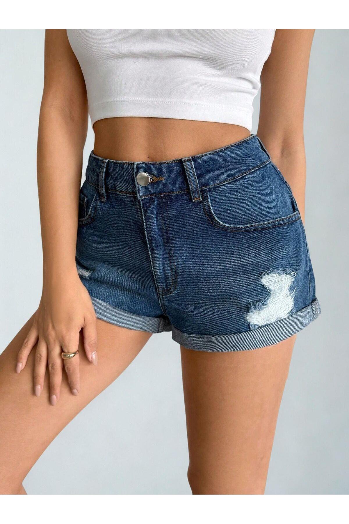 Kadın Yüksek Bel Katlamalı Paça Denim Şort Mavi